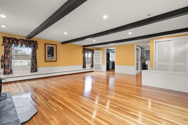 44 Hillview Ave, Holbrook, MA 02343