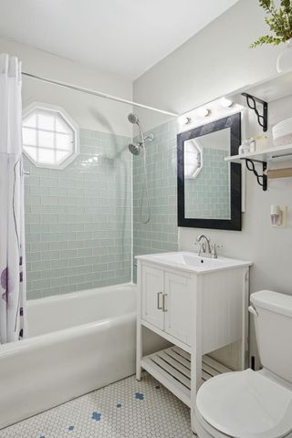 3719 Oliver Avenue N, Minneapolis, MN 55412