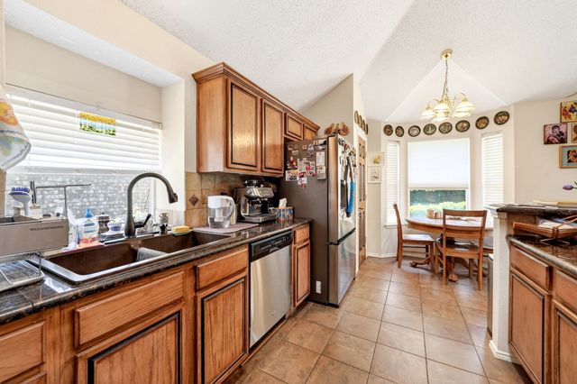 2105 Pritchard Drive, Grapevine, TX 76051