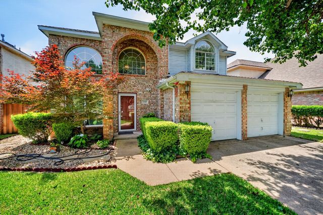 2105 Pritchard Drive, Grapevine, TX 76051