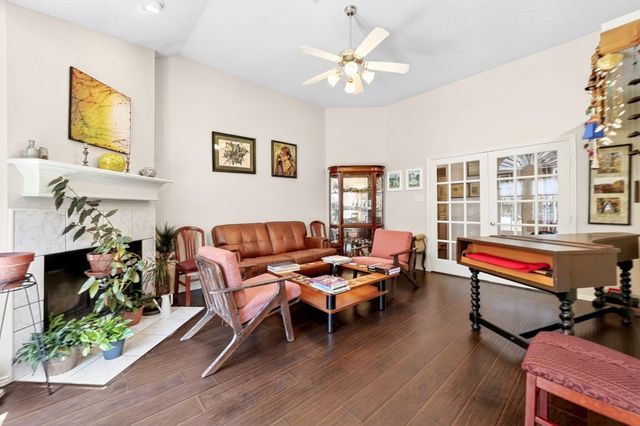 2105 Pritchard Drive, Grapevine, TX 76051