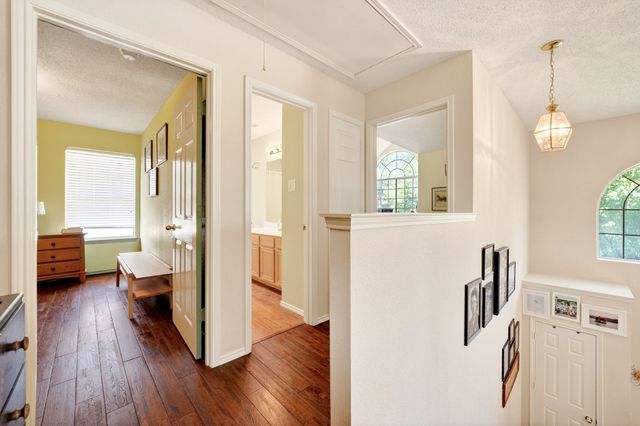 2105 Pritchard Drive, Grapevine, TX 76051