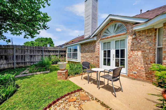 2105 Pritchard Drive, Grapevine, TX 76051