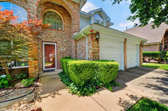 2105 Pritchard Drive, Grapevine, TX 76051
