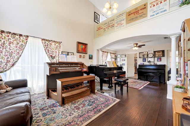 2105 Pritchard Drive, Grapevine, TX 76051