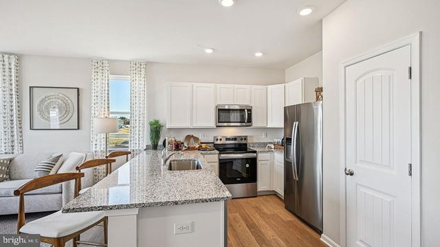 1321 SUGARPLUM LN, Salisbury, MD 21801