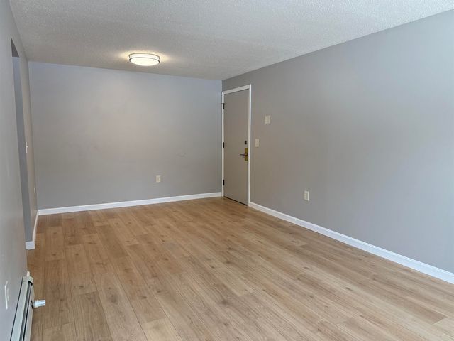 20 Wolf Rd Apt 57C, Lebanon, NH 03766