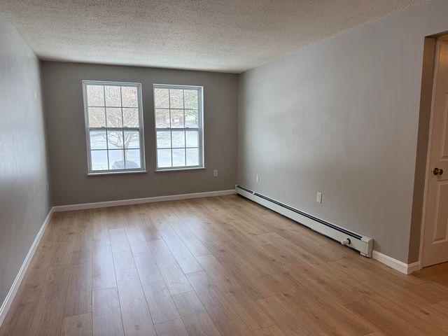 20 Wolf Rd Apt 57C, Lebanon, NH 03766