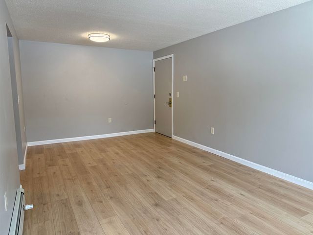 20 Wolf Rd Apt 57C, Lebanon, NH 03766