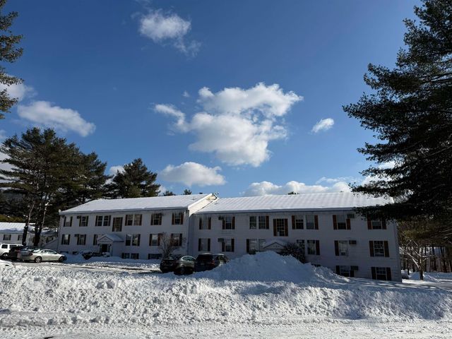 20 Wolf Rd Apt 57C, Lebanon, NH 03766