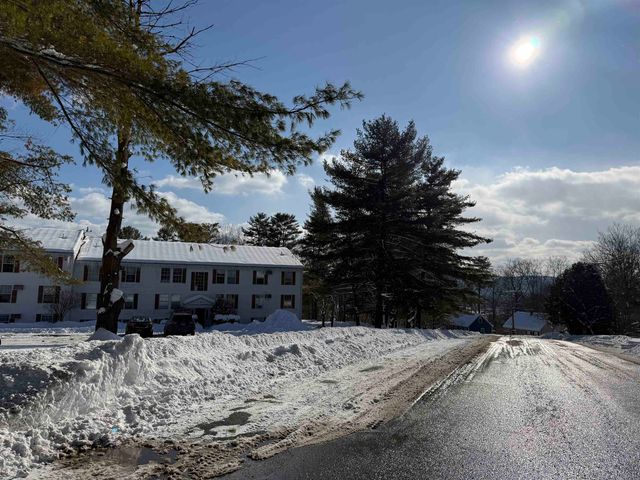 20 Wolf Rd Apt 57C, Lebanon, NH 03766