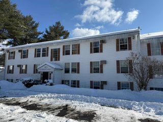 20 Wolf Rd Apt 57C, Lebanon, NH 03766