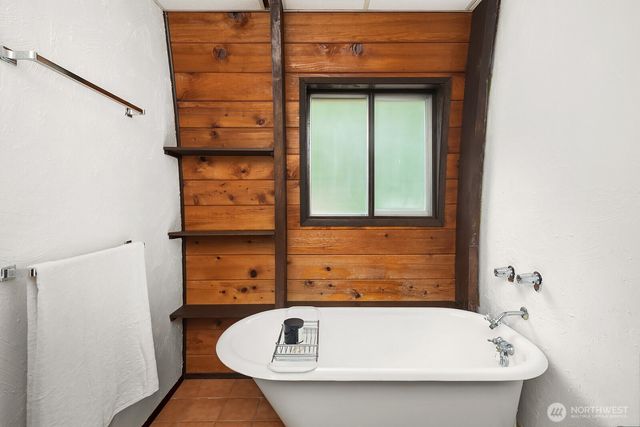 24735 SE Summit-Landsburg Road, Ravensdale, WA 98051