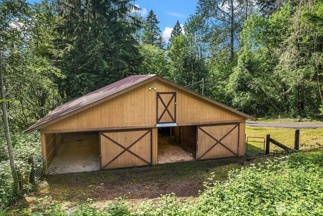 24735 SE Summit-Landsburg Road, Ravensdale, WA 98051
