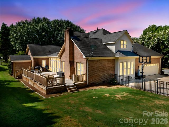 3466 Brighton Court NW, Concord, NC 28027