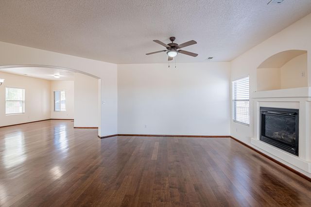 6639 Mountain Hawk Loop NE, Rio Rancho, NM 87144