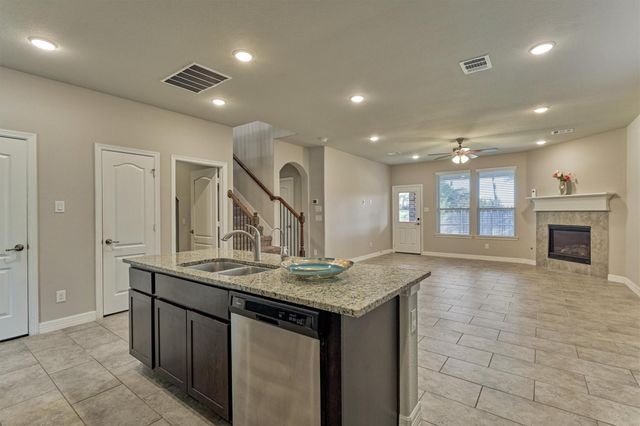 132 Cobble Medley Court, Conroe, TX 77318