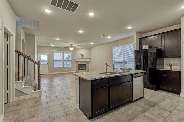 132 Cobble Medley Court, Conroe, TX 77318