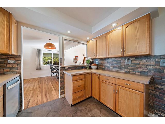 27906 Lupine Dr, Evergreen, CO 80439