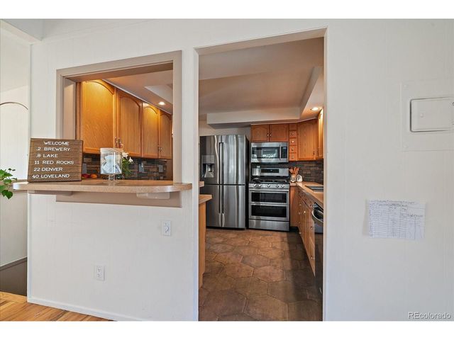 27906 Lupine Dr, Evergreen, CO 80439