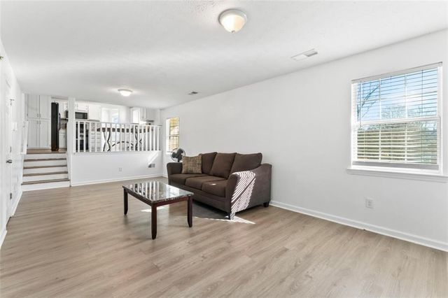 5370 Queen Ester Court, Ellenwood, GA 30294