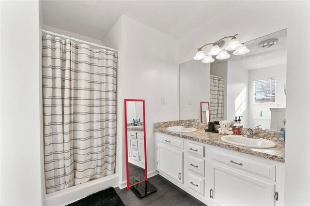 5370 Queen Ester Court, Ellenwood, GA 30294