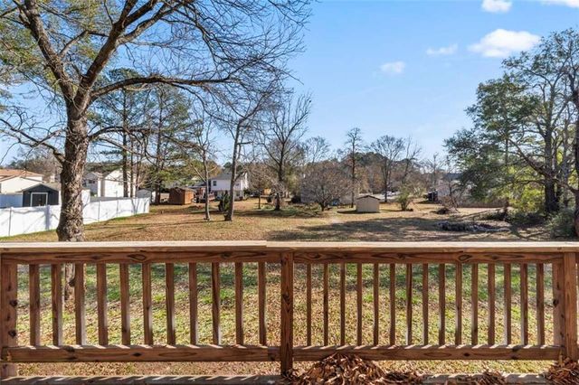 5370 Queen Ester Court, Ellenwood, GA 30294