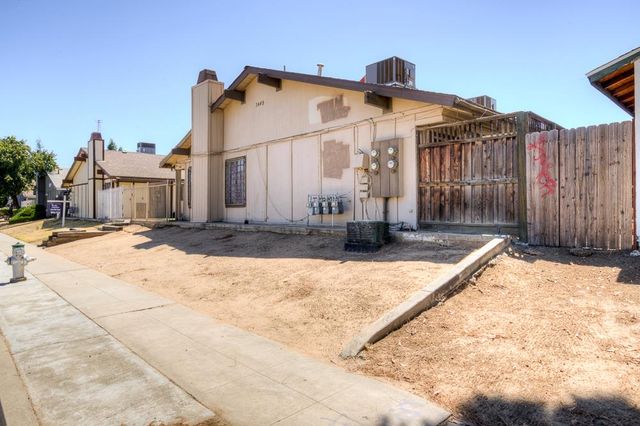 3449 N Marks Avenue, Fresno, CA 93722