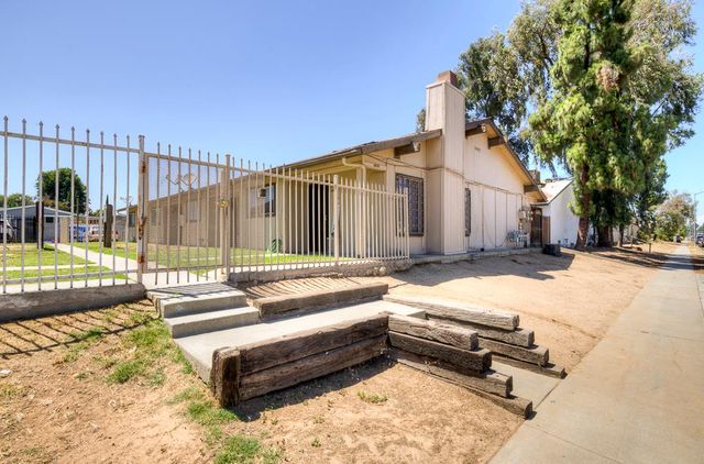 3449 N Marks Avenue, Fresno, CA 93722