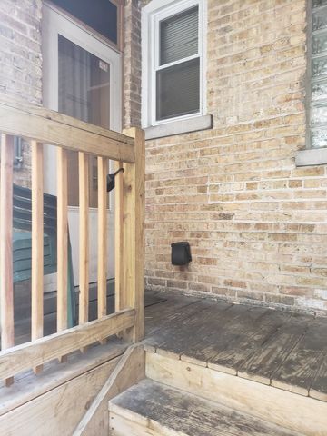 4518 W Wellington Avenue 1, Chicago, IL 60641