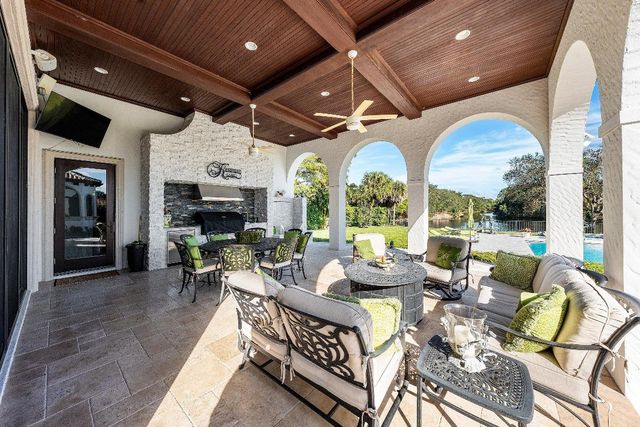 5603 Whirlaway Road, Palm Beach Gardens, FL 33418