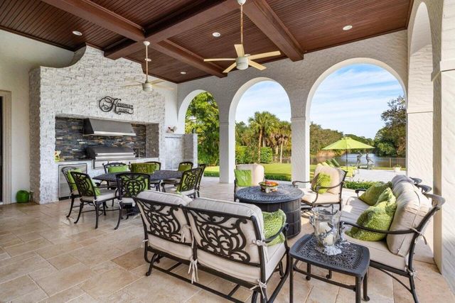 5603 Whirlaway Road, Palm Beach Gardens, FL 33418