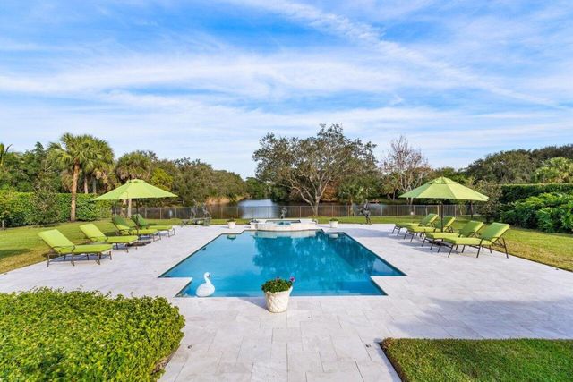 5603 Whirlaway Road, Palm Beach Gardens, FL 33418