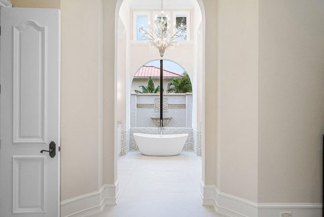 5603 Whirlaway Road, Palm Beach Gardens, FL 33418