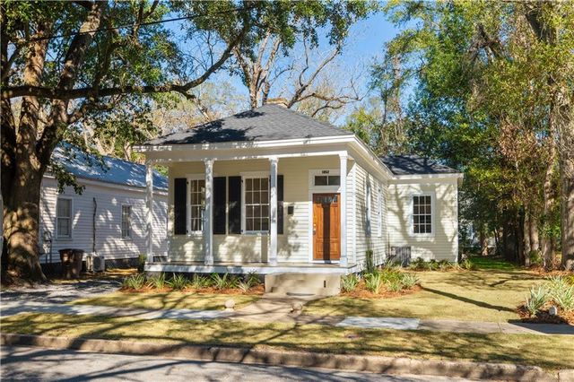 1052 Elmira Street, Mobile, AL 36604
