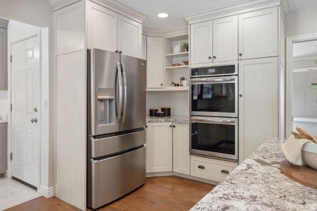 8295 S SUPERNAL WAY, Cottonwood Heights, UT 84121