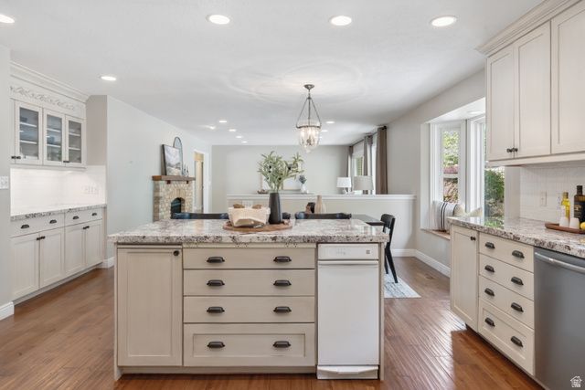 8295 S SUPERNAL WAY, Cottonwood Heights, UT 84121