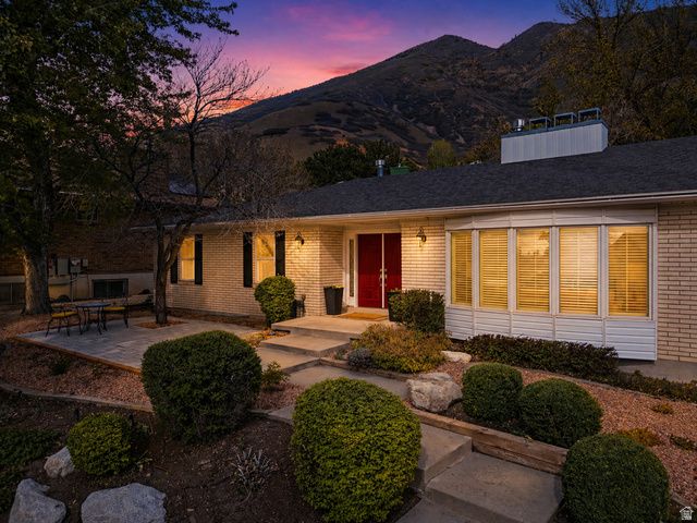 8295 S SUPERNAL WAY, Cottonwood Heights, UT 84121