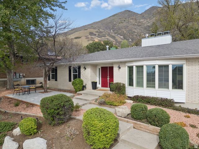 8295 S SUPERNAL WAY, Cottonwood Heights, UT 84121