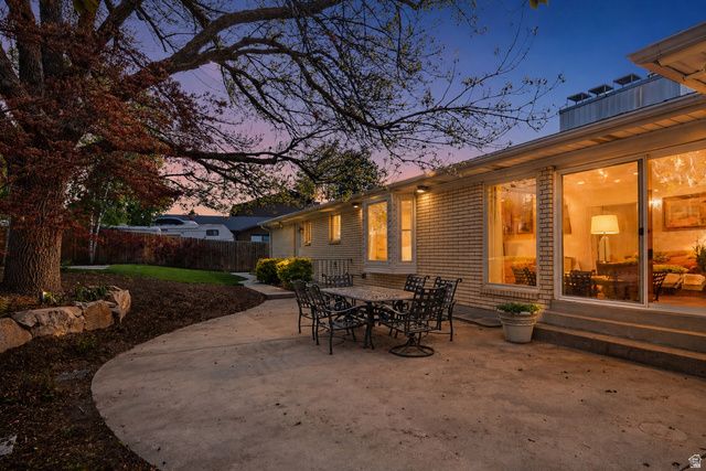 8295 S SUPERNAL WAY, Cottonwood Heights, UT 84121