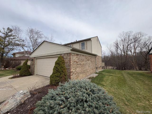 23944 Greening Drive, Novi, MI 48375