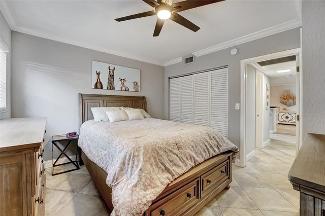 744 NE 14th Ave 4, Fort Lauderdale, FL 33304