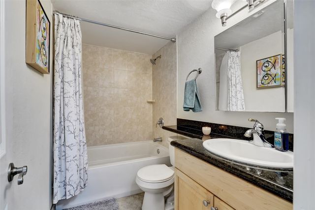 744 NE 14th Ave 4, Fort Lauderdale, FL 33304