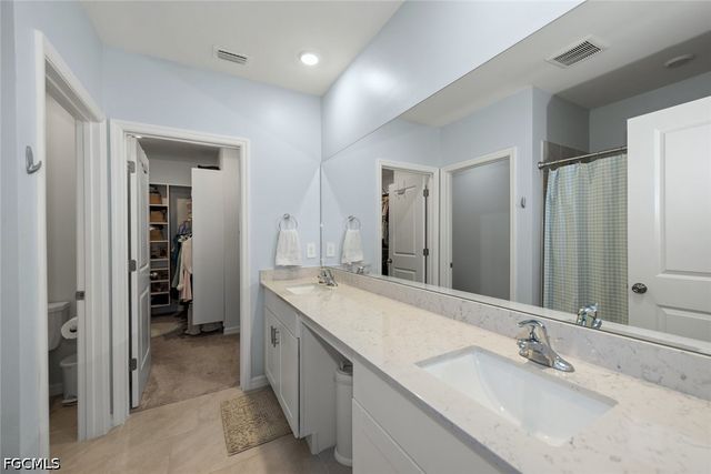 7149 Ponderosa Pine DR, Fort Myers, FL 33966