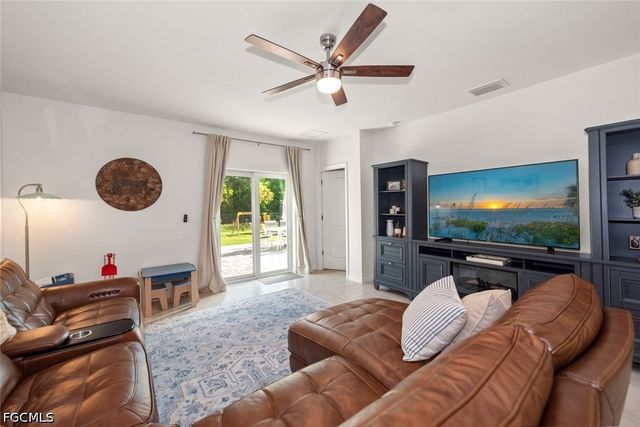 7149 Ponderosa Pine DR, Fort Myers, FL 33966