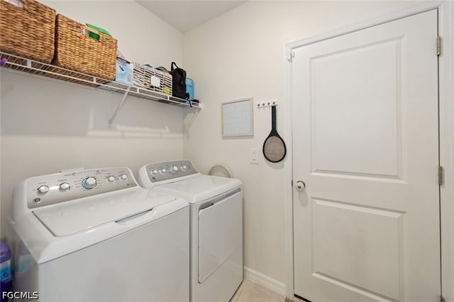 7149 Ponderosa Pine DR, Fort Myers, FL 33966