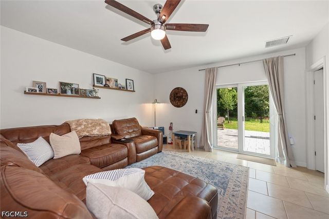 7149 Ponderosa Pine DR, Fort Myers, FL 33966