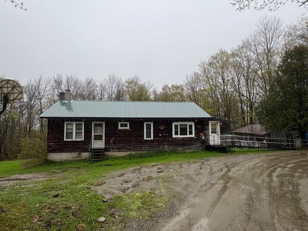 799 Tallman Road, Elmore, VT 05657