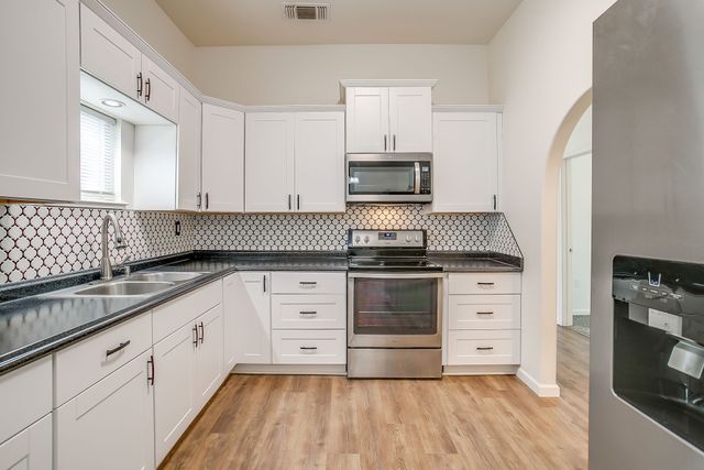 703 SW 5th Avenue, Mineral Wells, TX 76067