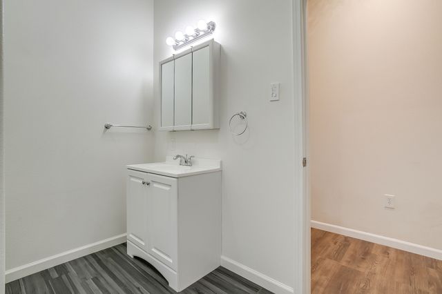 703 SW 5th Avenue, Mineral Wells, TX 76067